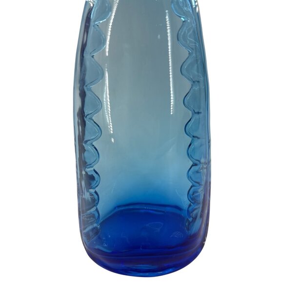 Blenko Blue Glass Vase #932 Azure 1993 With Ruffled Design - Picture 4 of 7